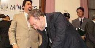 Closs y Franco, sin l�mites en el reclutamiento de personas con fines proselitistas