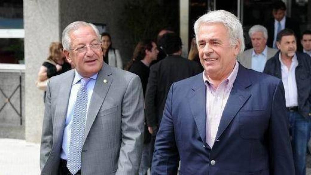 Ya son nueve los gobernadores que rechazan ruptura del Pacto Fiscal que propone De la Sota