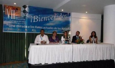El Ministro de Educaci�n particip� de Congreso Internacional en Colombia
