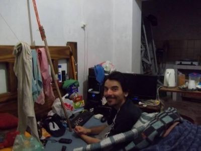 Vivi� abandonado desde chico y ahora pide ayuda