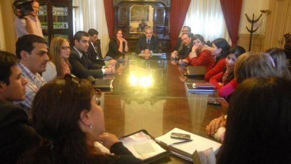 El Gobierno apura la puesta en vigencia de la ley �Prost�bulos cero�