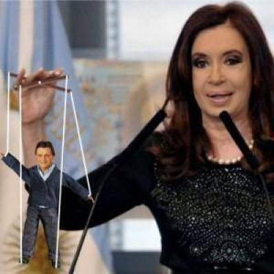 Pulti de rodillas por el temor a Cristina