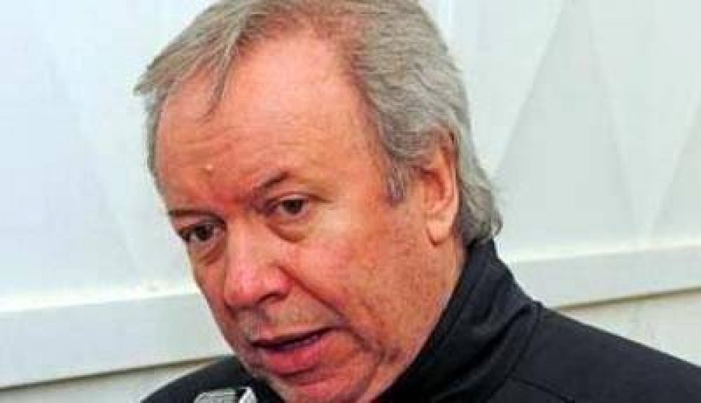 Las Cuentas en Rojo: Peralta anunci� que va a pedir un cr�dito de 200 millones de dolares