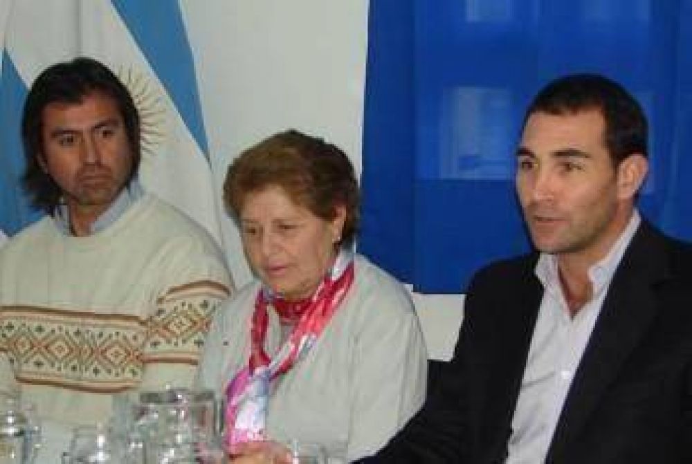 �Venimos trabajando muy s�lidamente en Salud P�blica� afirm� Hogan