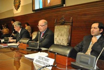 Habr� sesi�n especial en la legislatura por el Bicentenario del �xodo