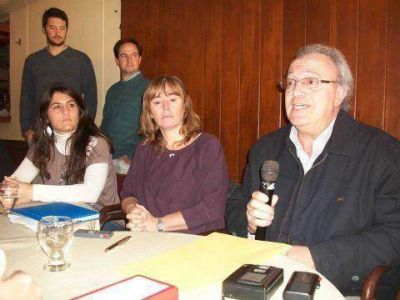 El FAP se re�ne en San Nicol�s