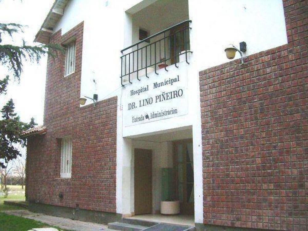 El intendente Carossi ofreci� la direcci�n del hospital al m�dico Carlos Valladares Su�rez.