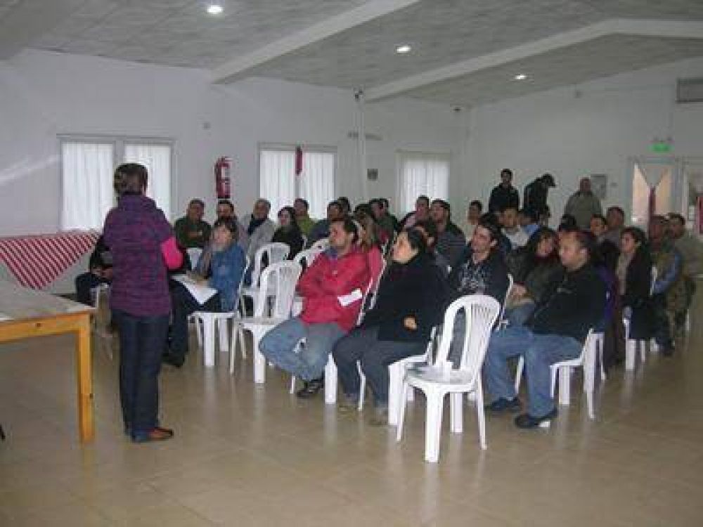 Monotributo social:  Hubo una nueva  charla informativa  de DSN en el CIC