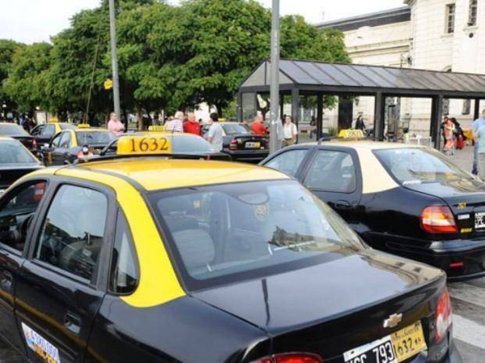 Taxis: para los usuarios, un nuevo aumento es injustificado