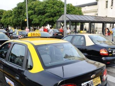Taxis: para los usuarios, un nuevo aumento es injustificado