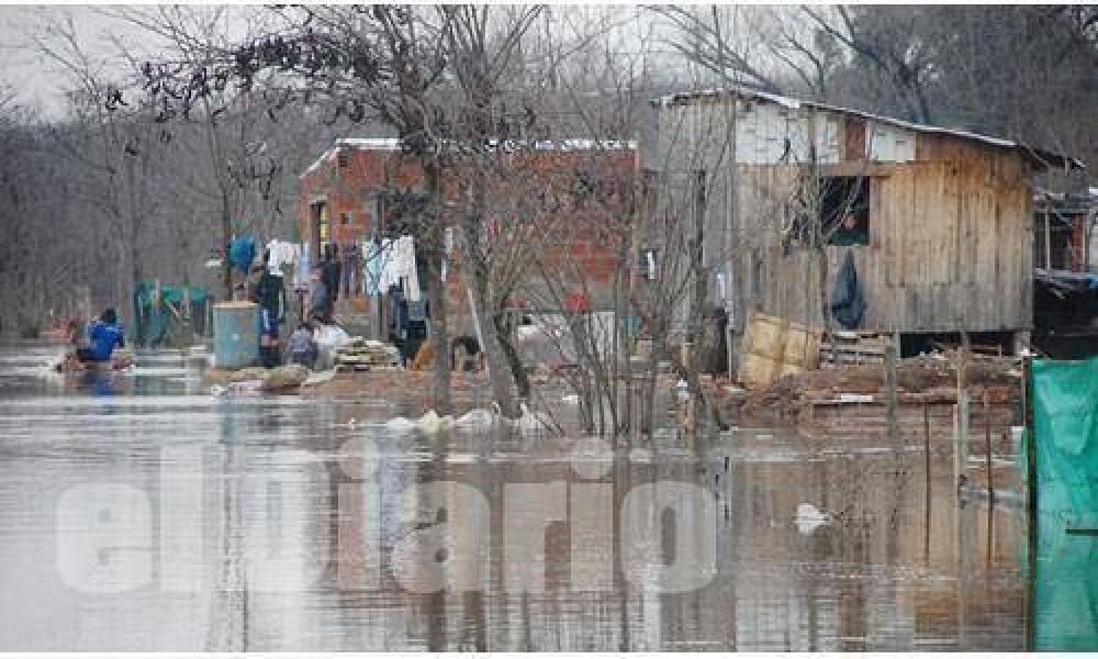 Crece el n�mero de familias evacuadas por las lluvias