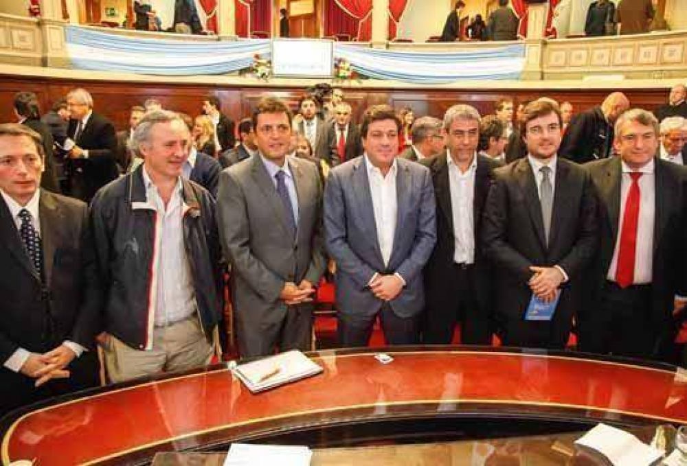 SAN MIGUEL: Joaqu�n particip� del debate por la polic�a 
