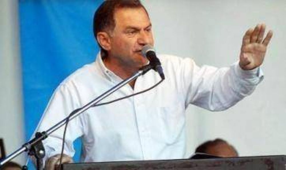 Pereyra insiste con la reforma constitucional