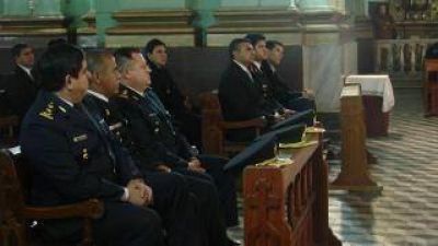 Comenzaron los festejos por los 189 a�os de la Polic�a
