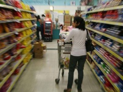 Un salte�o necesita por d�a para comer $13,50 y se queda con hambre