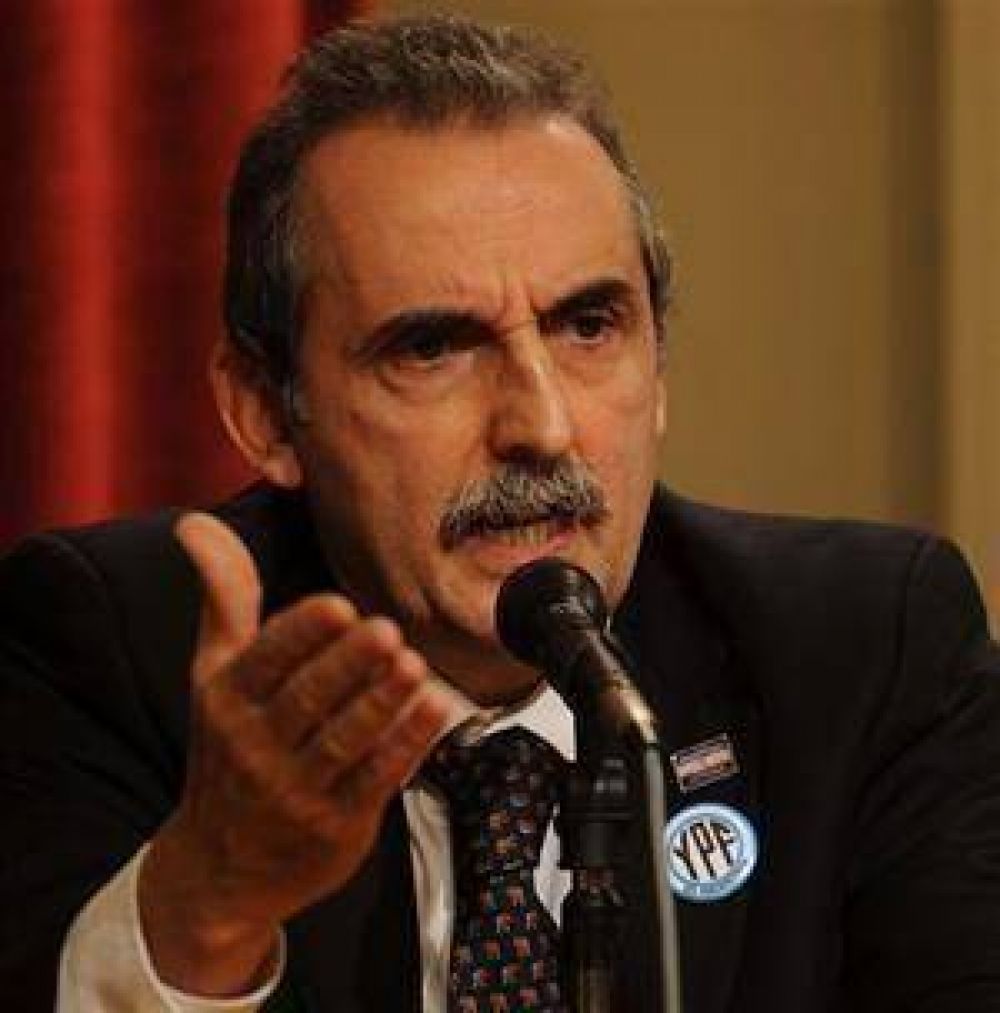 Moreno se adelant� a Kicillof y pidi� informes a las petroleras
