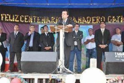 Niccolai presidi� la ceremonia por el 100� aniversario de la localidad Granadero Gatica