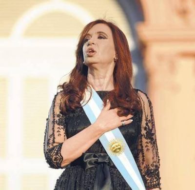 El Gobierno, dividido por el proyecto para "eternizar" a Cristina