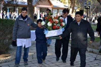 Calafate conmemor� al Padre de la Patria