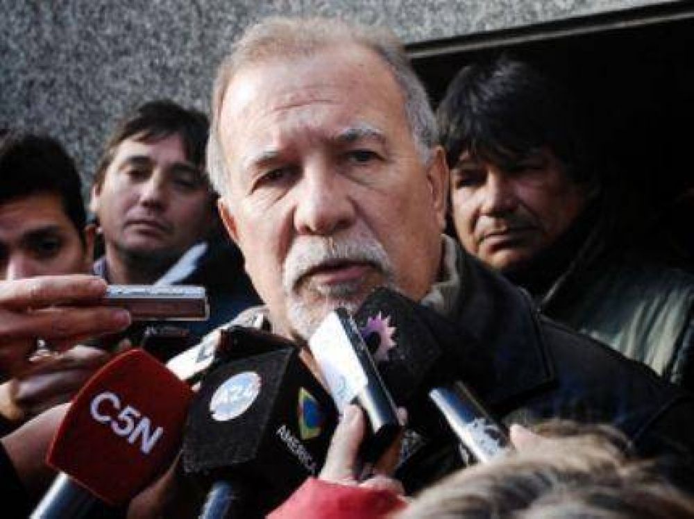 Canillitas marplatenses, fieles a Aldrey Iglesias, solo repartir�n La Capital