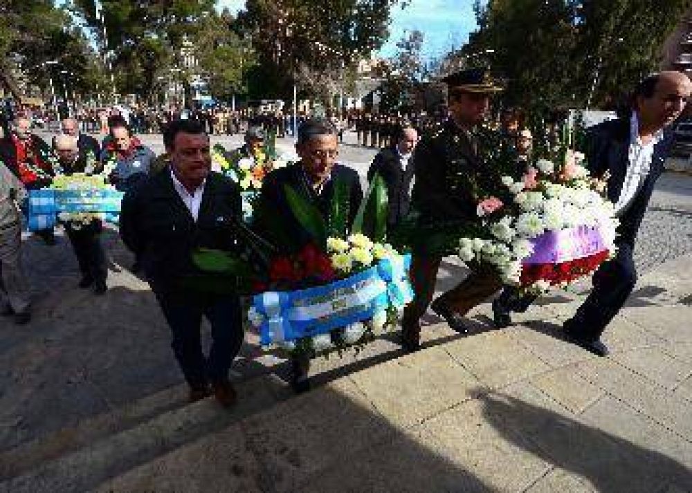 Toda la regi�n homenaje� a San Mart�n