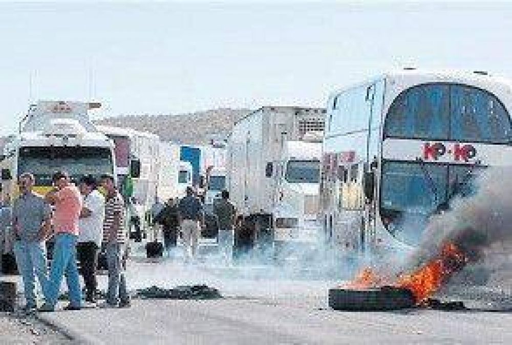 Fracas� la reuni�n con los docentes en R�o Negro