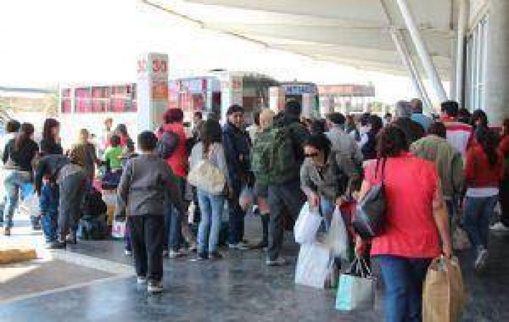 Un intenso movimiento en la terminal