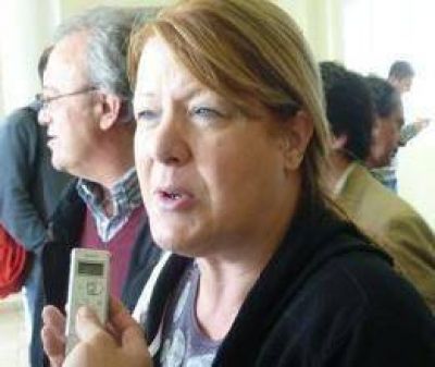 Stolbizer apunt� contra las restricciones