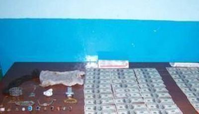 Detuvieron a una dom�stica acusada de robar dinero y joyas por m�s de $160 mil