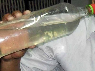 Sale agua corriente con tierra de las canillas por dos pozos rotos