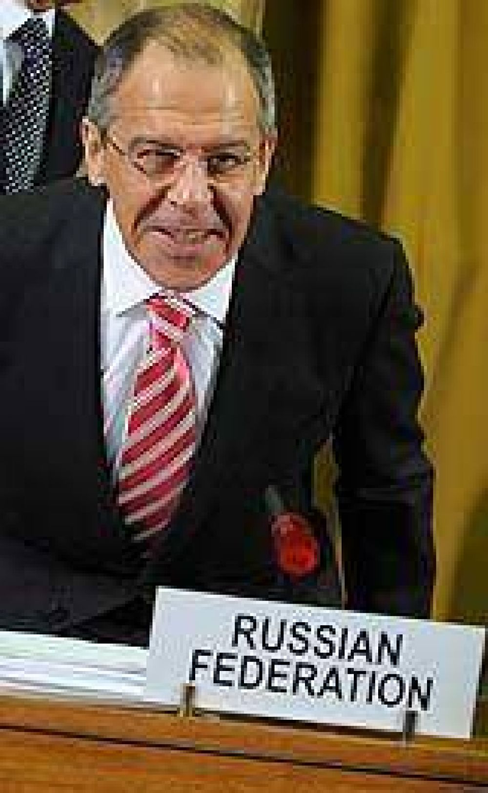 Rusia insta a Obama a impulsar un desarme mundial 