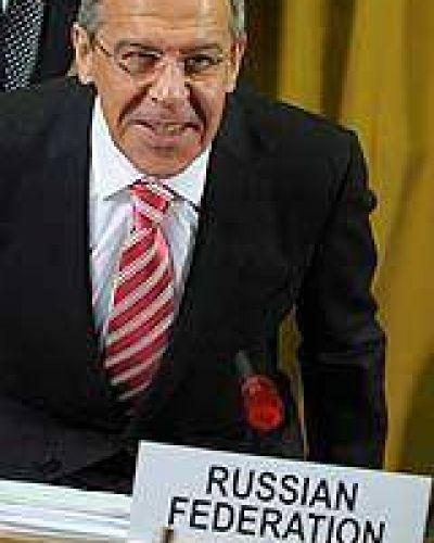 Rusia insta a Obama a impulsar un desarme mundial 