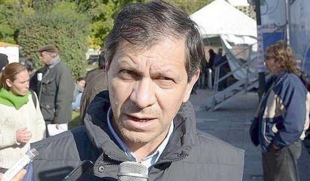 B�ez fustig� a la dirigencia radical que "no tiene doctrina ni conducta"