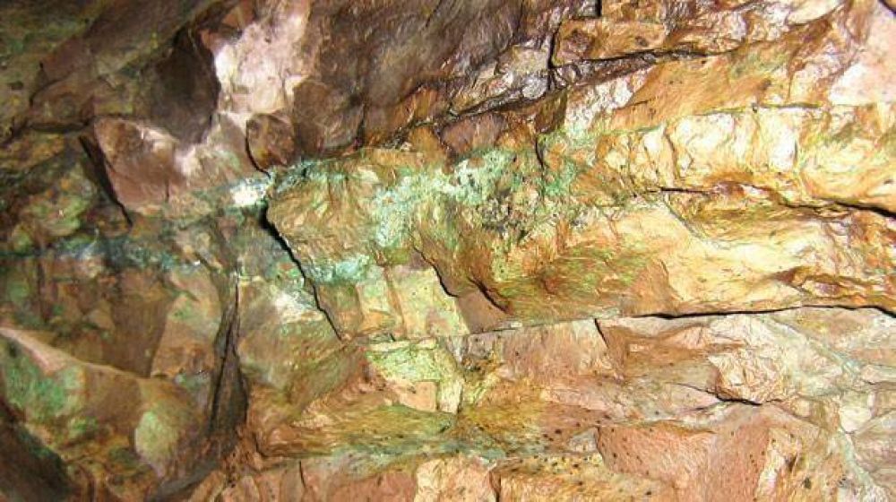 Dan de baja cerca del 15% de los cateos mineros de Chubut