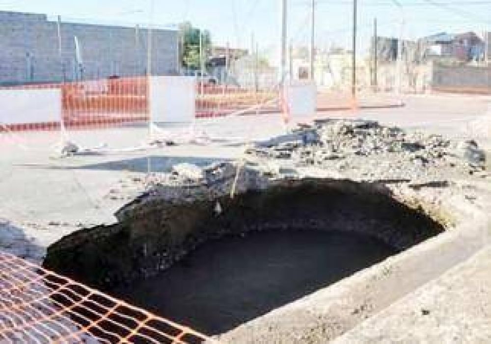 Se necesitan $250 millones para las cloacas