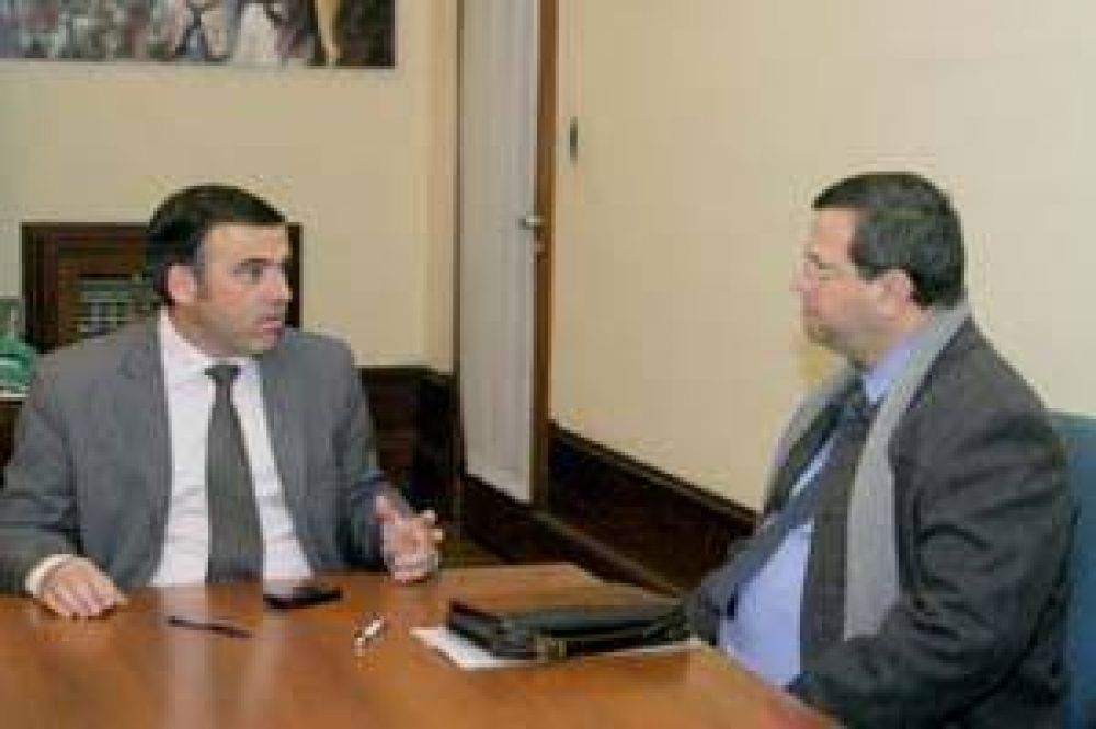 El Superintendente de Seguridad de la Polic�a dice bajaron un 60 por ciento los robos calificados