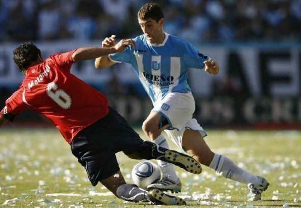 Con un gol de Sand, Racing se pone en ventaja en el cl�sico