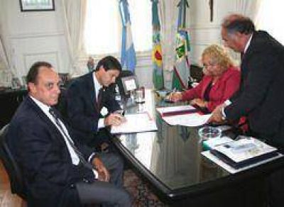 �Campana Ciudad inteligente�: La Municipalidad de Campana y la empresa Esso firmaron un importante convenio
