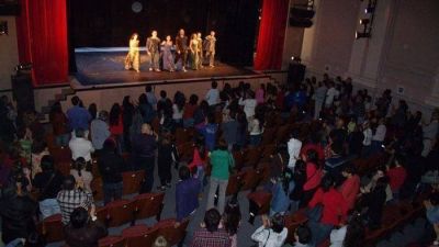 A salas llenas cierra este lunes la Fiesta Internacional del Teatro