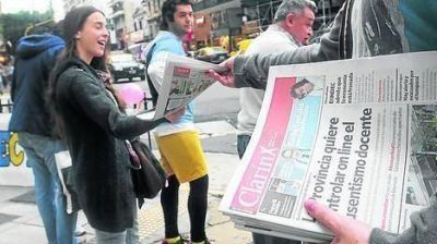 Sigui� el bloqueo pero Clar�n lleg� a los lectores pese a las dificultades