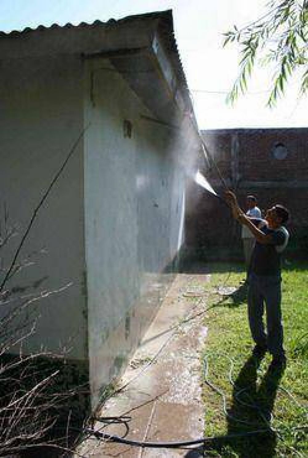 Municipalidad de Campana: Se realizan trabajos de mantenimiento en el Centro de Salud del barrio San Cayetano