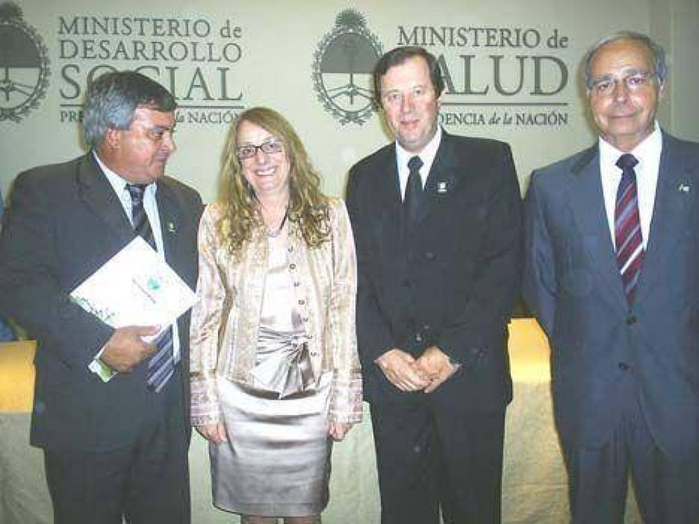  La Municipalidad firm� convenio con el Ministerio de Desarrollo Social 