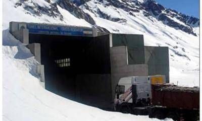 Cerraron el t�nel y se complica el regreso de los mendocinos