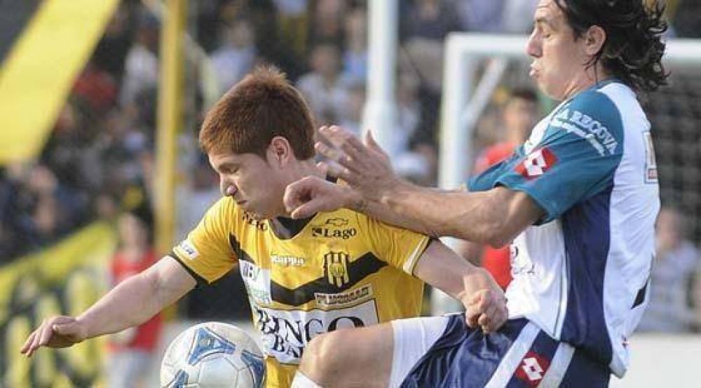 Ante el Halc�n, Olimpo vol� bajito