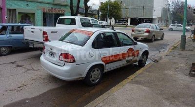 Remises: la ciudad empieza a te�irse de blanco y naranja