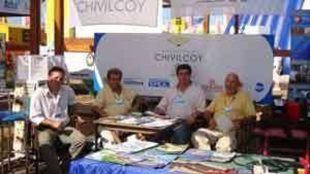 El Municipio y empresas locales en la Expoagro 2009  