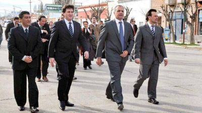 En Gaiman, Buzzi destac� la �convivencia arm�nica como base para el crecimiento�