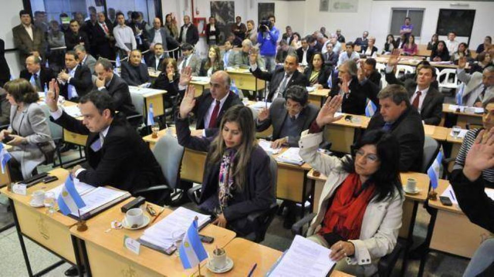 Mestre marc� la agenda del Concejo, con 40 ordenanzas