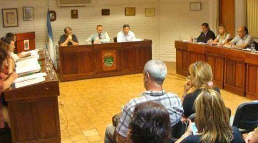Autorizar�n cableado a�reo para romper monopolio de Clar�n