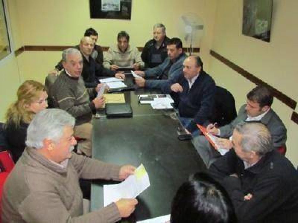 TRABAJADORES REPOSTEROS LLEGARON A ACUERDO SALARIAL